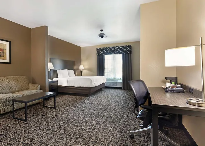 Best Western Carthage Inn & Suites